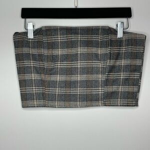 5/$25💜 Blush- Grey, Black, Tan & Red Plaid Strapless Top